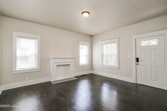 637 Lindell Ave in Louisville, KY - Building Photo - Building Photo