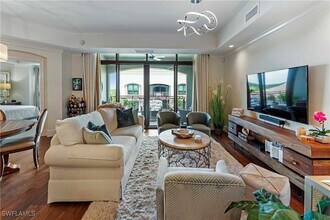 9115 Strada Pl in Naples, FL - Building Photo - Building Photo