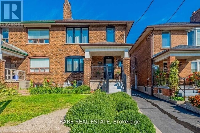 property at 1993 Dufferin St