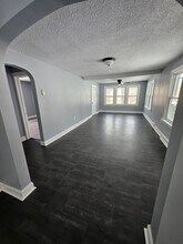 6012 Meridian Dr in Erie, PA - Building Photo - Building Photo