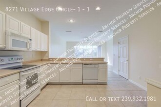 8271 Village Edge Cir in Ft. Myers, FL - Building Photo - Building Photo