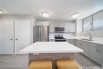 1401 Lusitana St in Honolulu, HI - Building Photo - Building Photo