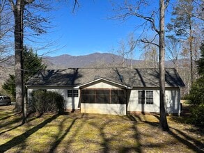 250 Windwood Dr in Columbus, NC - Building Photo - Building Photo