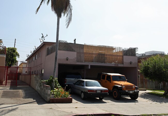 1516 Corinth Ave in Los Angeles, CA - Building Photo - Building Photo