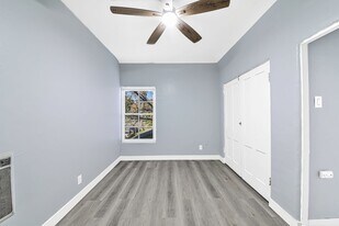 722 Maine Ave in Long Beach, CA - Building Photo