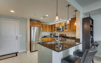 2451 Midtown Ave, Unit 1517 in Alexandria, VA - Foto de edificio - Building Photo