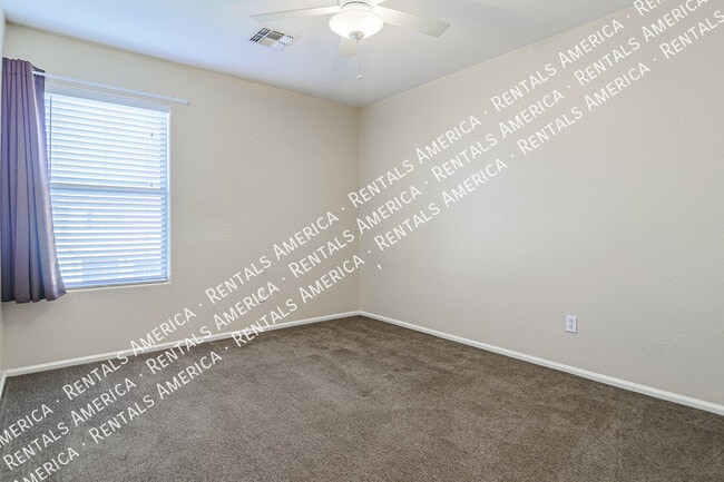 12610 W Medlock Dr in Litchfield Park, AZ - Building Photo - Building Photo