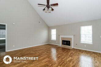 3352 Hershey Dr in Ellenwood, GA - Building Photo - Building Photo