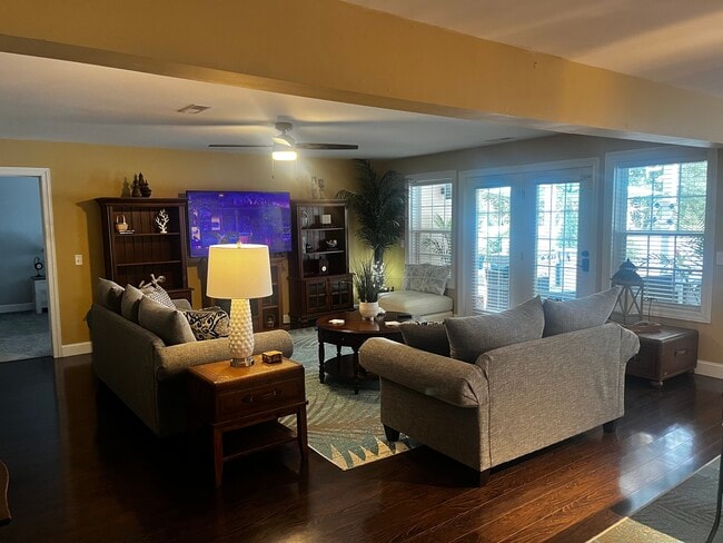 179 Blue Heron Dr, Unit Blue Heron Properties