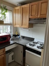72 Linden St, Unit 203 in Reading, MA - Building Photo - Building Photo