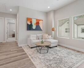 2623 Huntington Creek Ln in Houston, TX - Building Photo - Building Photo