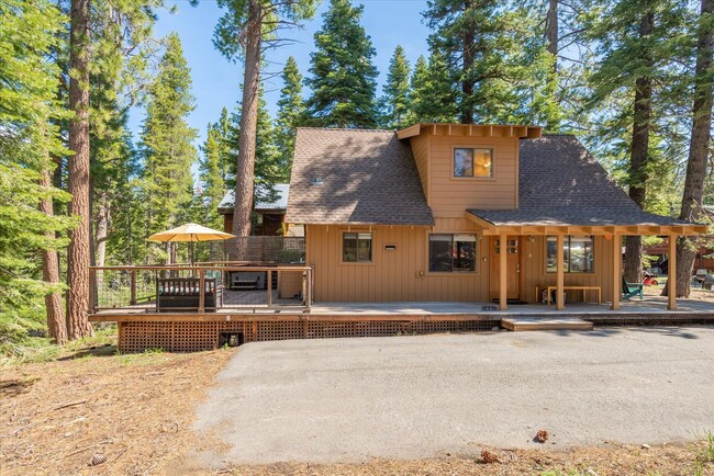 405 Lewis Ave in Tahoma, CA - Building Photo - Building Photo