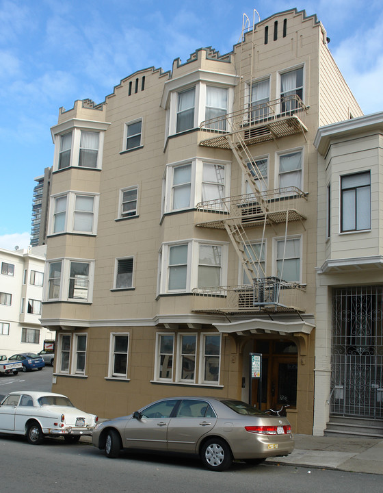 1656 Leavenworth in San Francisco, CA - Building Photo