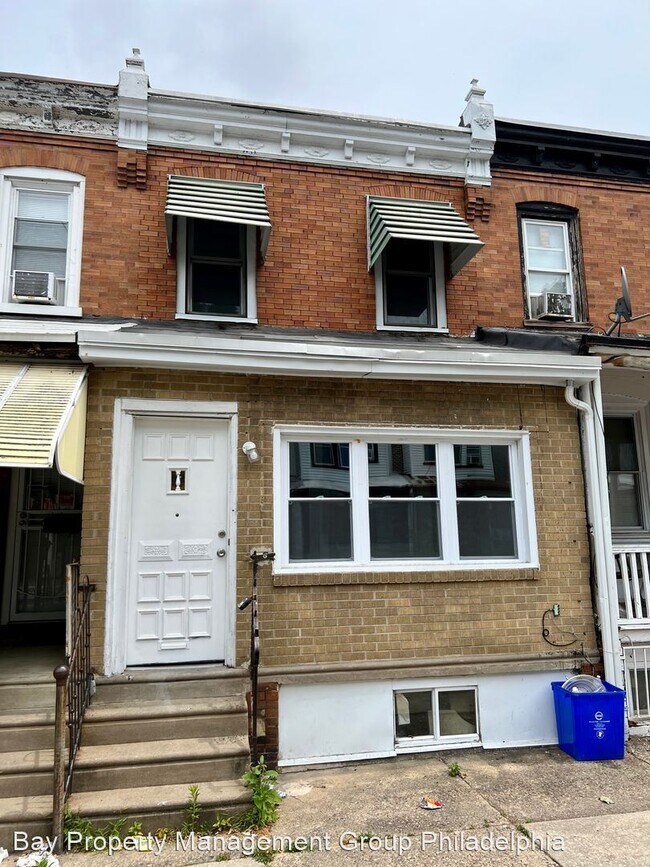 6055 N Norwood St photo'