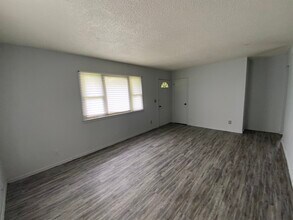 847 E Seminary St in Danville, IL - Building Photo - Building Photo