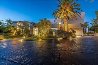 1108 Pine Island Ct in Las Vegas, NV - Building Photo - Building Photo