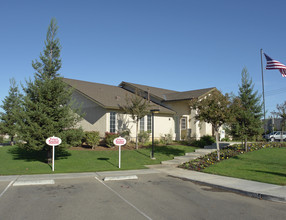 Canyon Springs in Fresno, CA - Building Photo - Building Photo