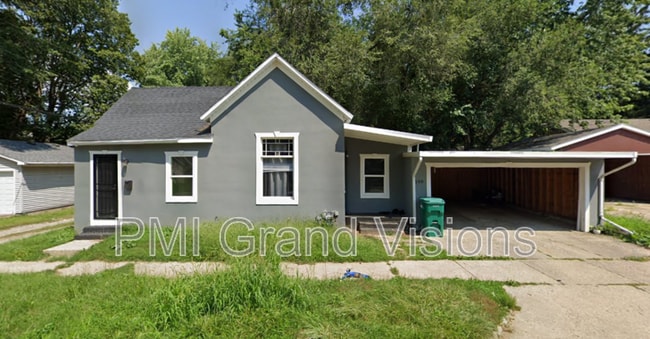 property at 140 N 17th St