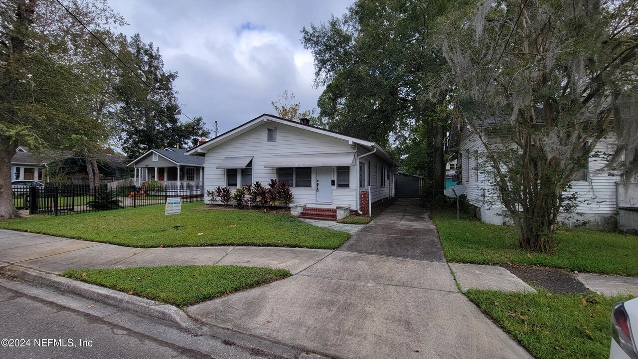 2687 Green St in Jacksonville, FL - Building Photo