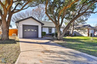 3942 Radcliff Rd in Abilene, TX - Building Photo - Building Photo