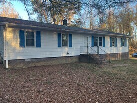 4123 Carr Store Rd in Cedar Grove, NC - Building Photo