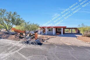 330 E Mountain Vista Dr in Tucson, AZ - Building Photo