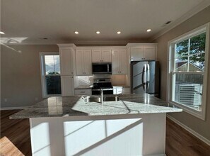 1568 Independence Blvd in Virginia Beach, VA - Building Photo - Building Photo