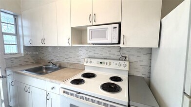4410 NE 2nd Ave in Miami, FL - Building Photo - Building Photo