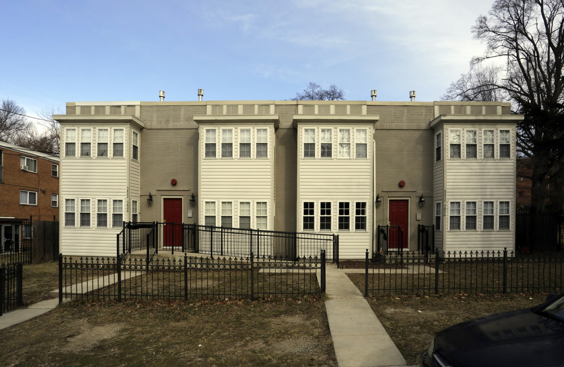 5822-5826 Foote St NE in Washington, DC - Building Photo