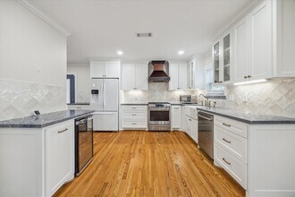 211 W 31st St in Houston, TX - Building Photo - Building Photo