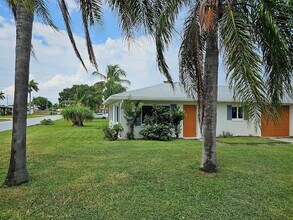 145 SW 8th Ave in Boynton Beach, FL - Building Photo - Building Photo