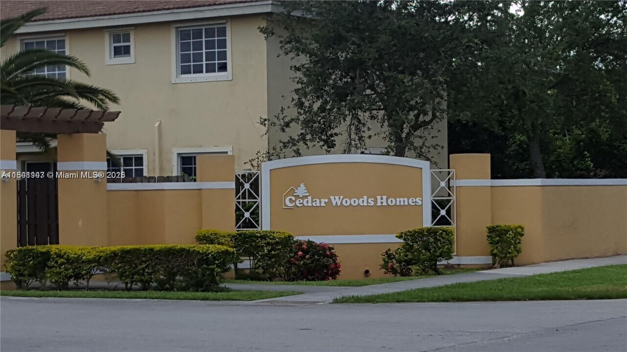13966 SW 260th St in Homestead, FL - Building Photo