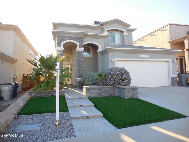 6125 Fashion St in El Paso, TX - Building Photo - Building Photo