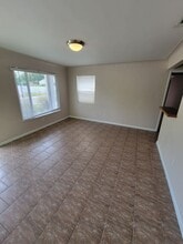 250 37th St N in St. Petersburg, FL - Building Photo - Building Photo