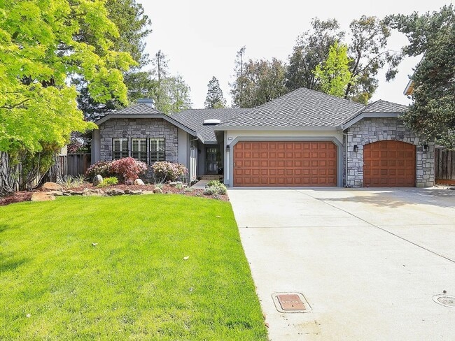 property at 1098 Foxhurst Way