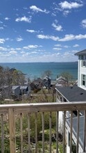 297 Nahant Rd, Unit 3 in Nahant, MA - Foto de edificio - Building Photo