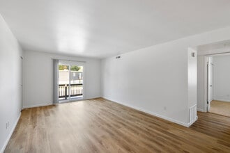 Brookmount Apartments in St. Peters, MO - Building Photo - Interior Photo