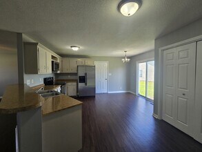 202 Meagan Ct in Clarksville, TN - Building Photo - Building Photo