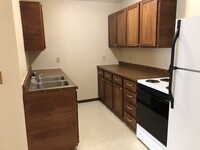 Kaeding Apartments in Devils Lake, ND - Building Photo - Building Photo