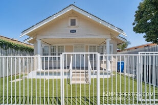 1163 W 38th St in Los Angeles, CA - Building Photo