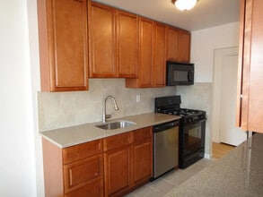 119 Fisher Ave in Eastchester, NY - Building Photo - Building Photo