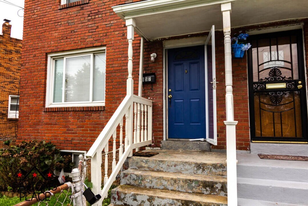 857 Xenia St SE in Washington, DC - Foto de edificio