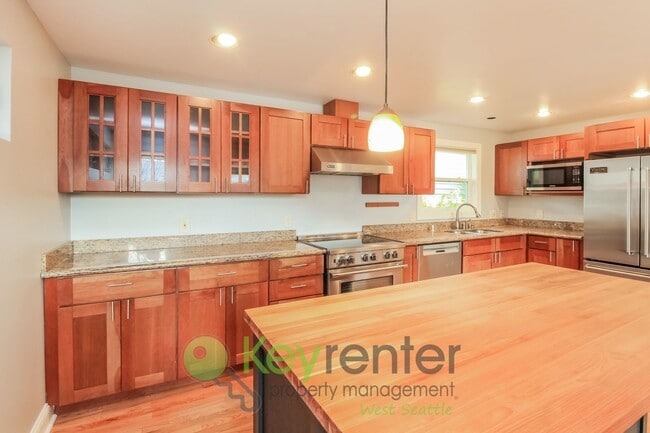 property at 4439a 44th Ave SW