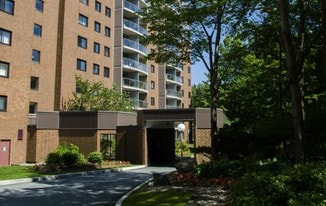 StoneyBrook Apartments in Halifax, NS - Building Photo