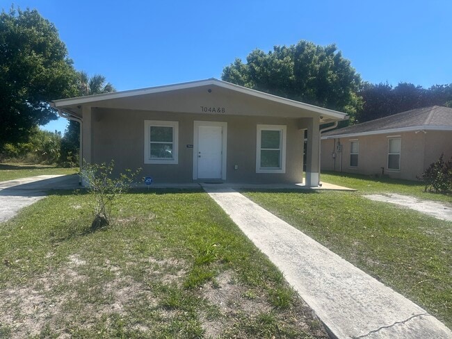 property at 704 N 18th St