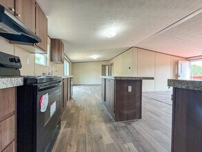 1071 Ramble Hills in Canyon Lake, TX - Building Photo - Building Photo