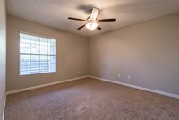 Building Photo - Silver Creek Apartment Homes in Dallas, Texas