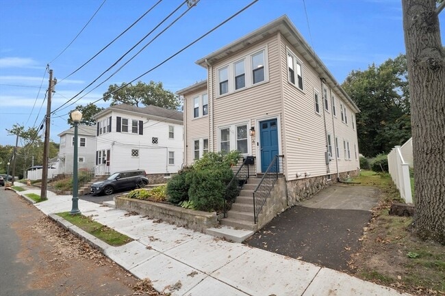 property at 6 Stirling St