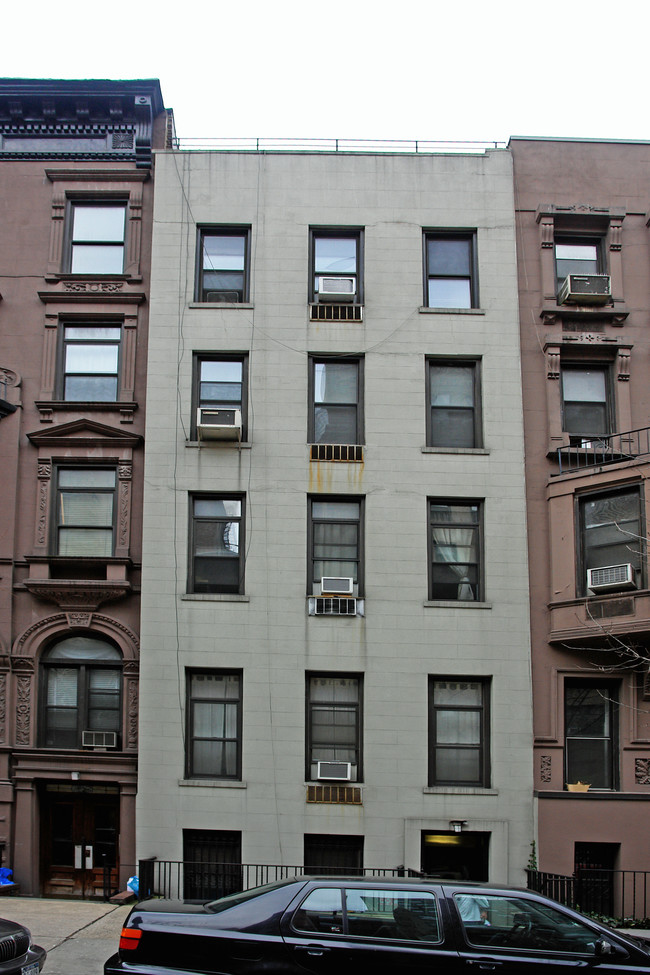 128 W 71st St in New York, NY - Building Photo - Building Photo