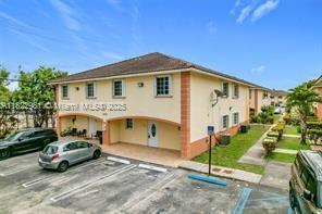 6753 NW 182nd St in Hialeah, FL - Building Photo - Building Photo